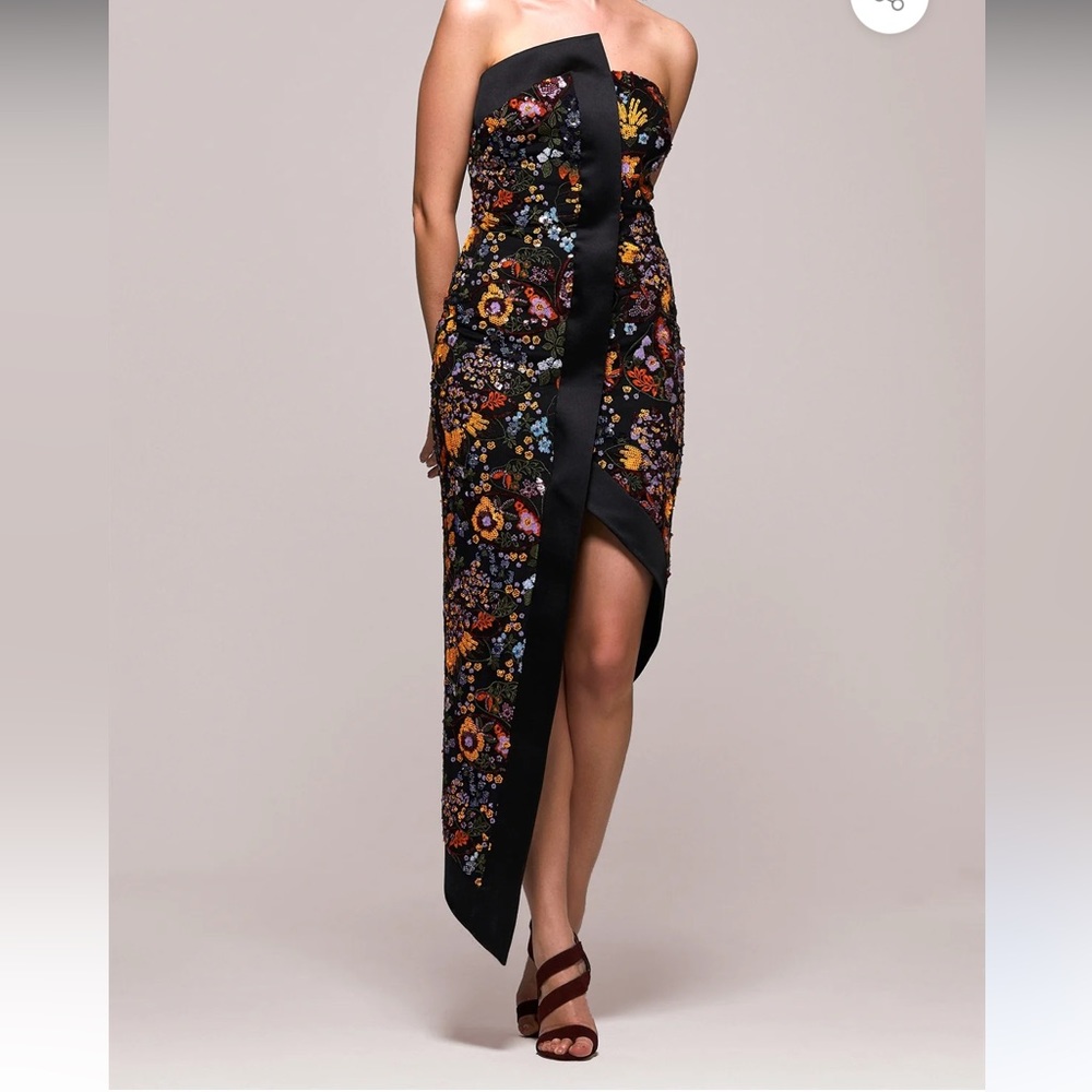 BNWT Unmatched BYU: Black asymmetrical strapless with floral sequinwork